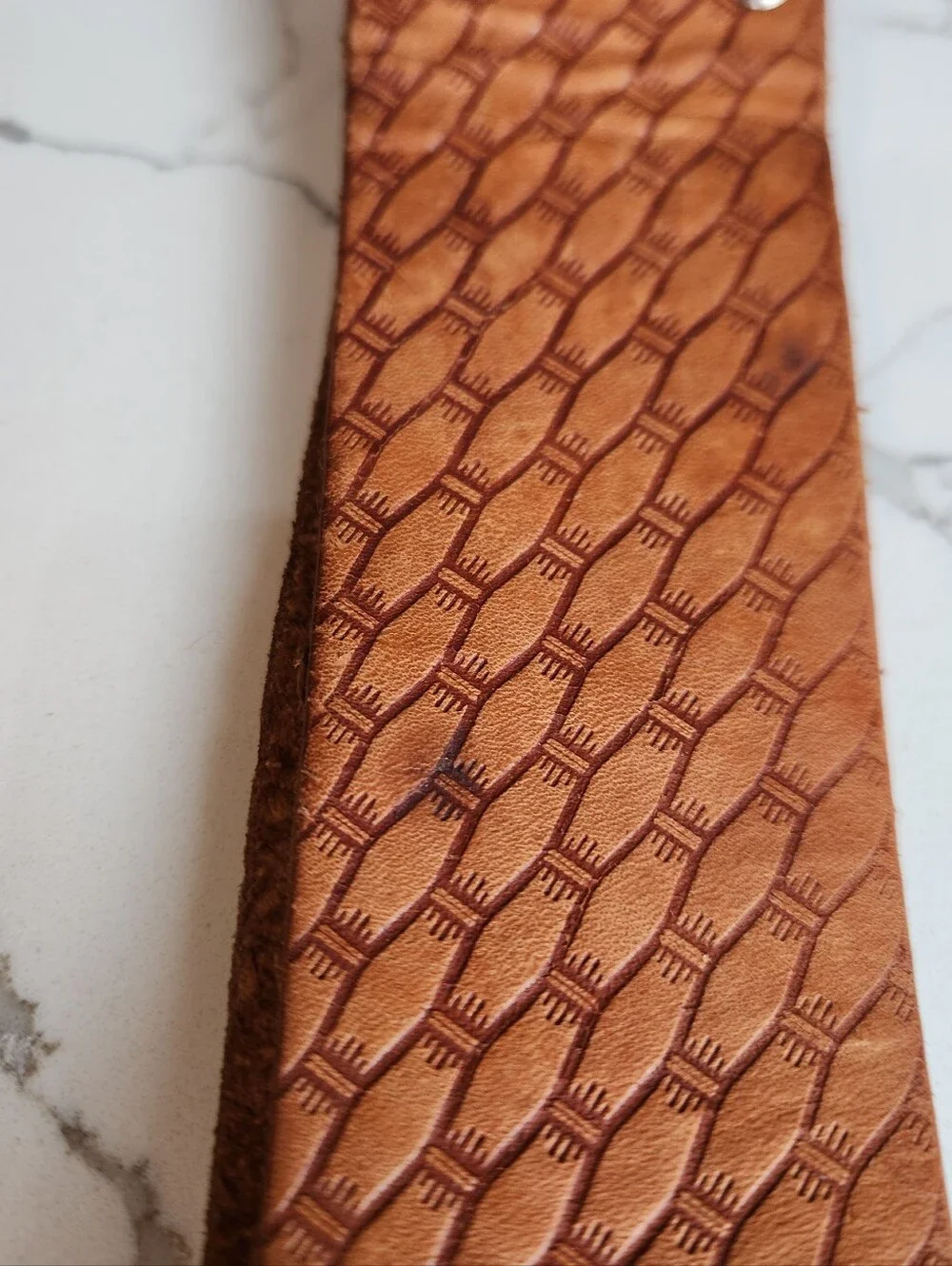 Craftsman Heavy Duty Leather Work Belt – Embossed Basketweave, Tan